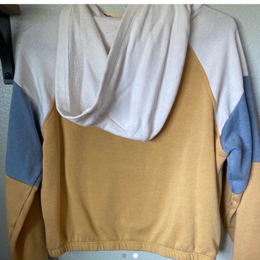 Colorblock Hoodie - Picture 2 of 2